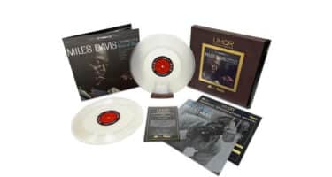Miles Davis - Kind of Blue  (45 RPM 200 Gram Clarity Vinyl) (UHQR 2LP)