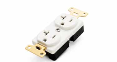 Oyaide - R0 AC Receptacle