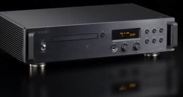 TEAC CD Player  VRDS-701