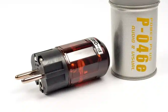 oyaide - p046e schuko