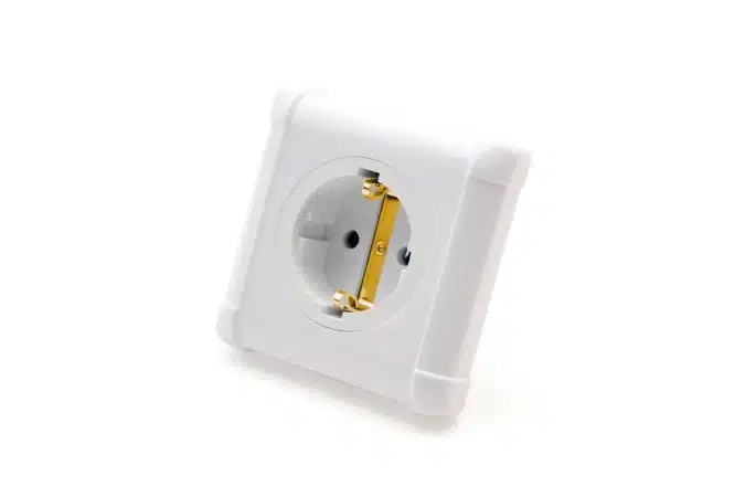 oyaide-swd-gx-e-mains-power-wall-socket-theaudioco-687_2000x1500