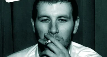 Arctic Monkeys - Whatever People Say I Am. Thats What Im Not (CD)