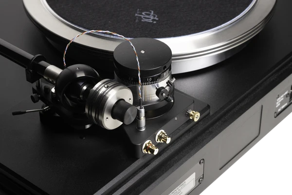 VPI HW-40 turntable with Fatboy Gimbal tonearm