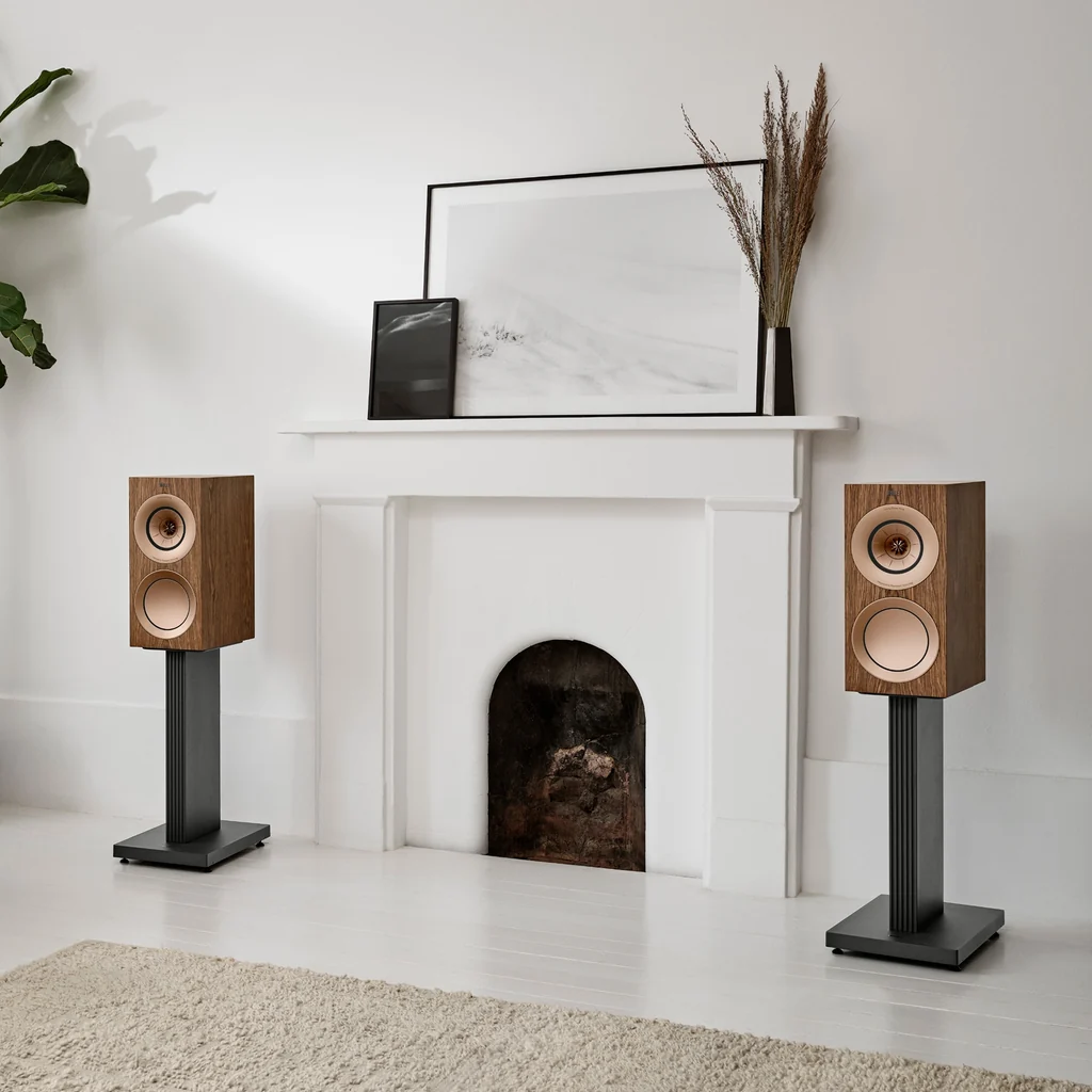 KEF R3 Meta Indigo Gloss Special Edition speakers in a living room setup